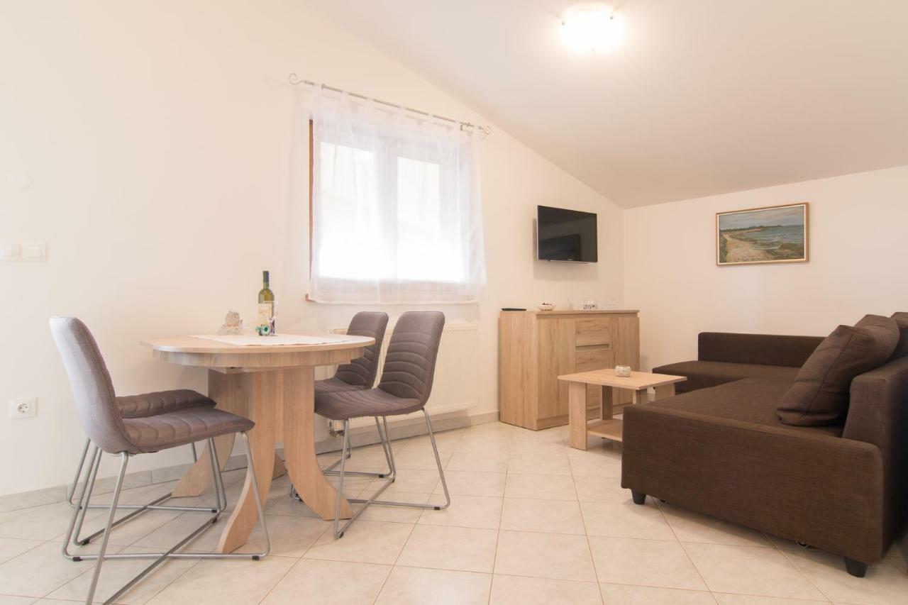 Apartman Deni Peroj Eksteriør billede